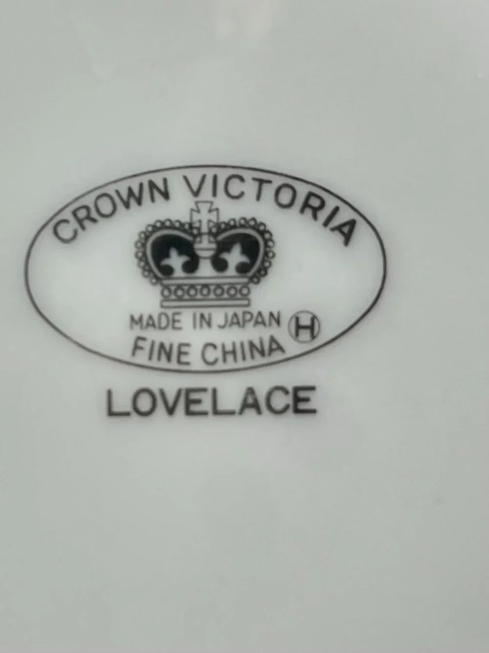 (6) Crown Victoria Fine China, LOVELACE Fruit/Dessert Bowls